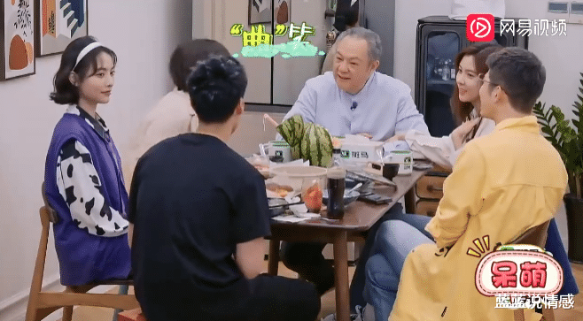 董又霖|“插刀代表”董又霖：讽刺蔡徐坤打篮球，拍戏遭张纪中连扇3耳光