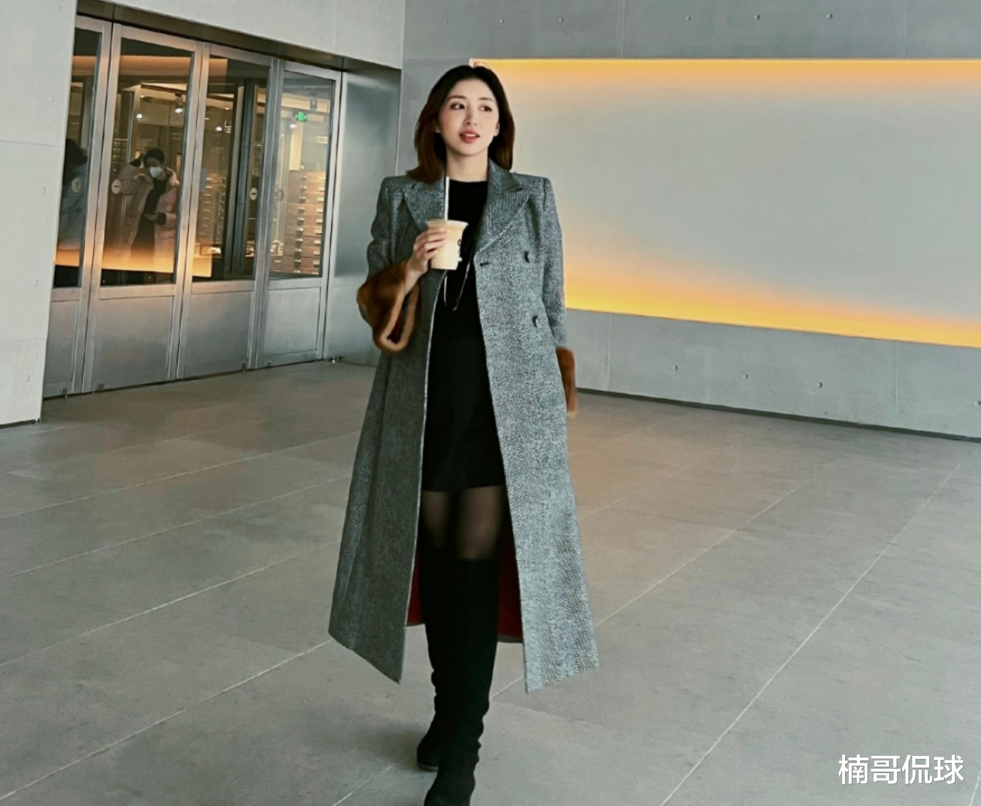 奥运会|1米58奥运五金王娇妻晒新照！孕晚期穿高跟鞋，表示向邹市明看齐