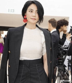 王菲|港媒曝六月九号王菲秘密为谢霆锋生下儿子,疑似生产照片流出