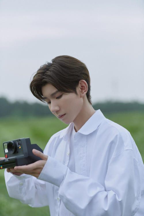 张碧晨|肖战事件和张哲瀚事件区别，许佳琪也拍戏，白鹿新剧，张碧晨新合作