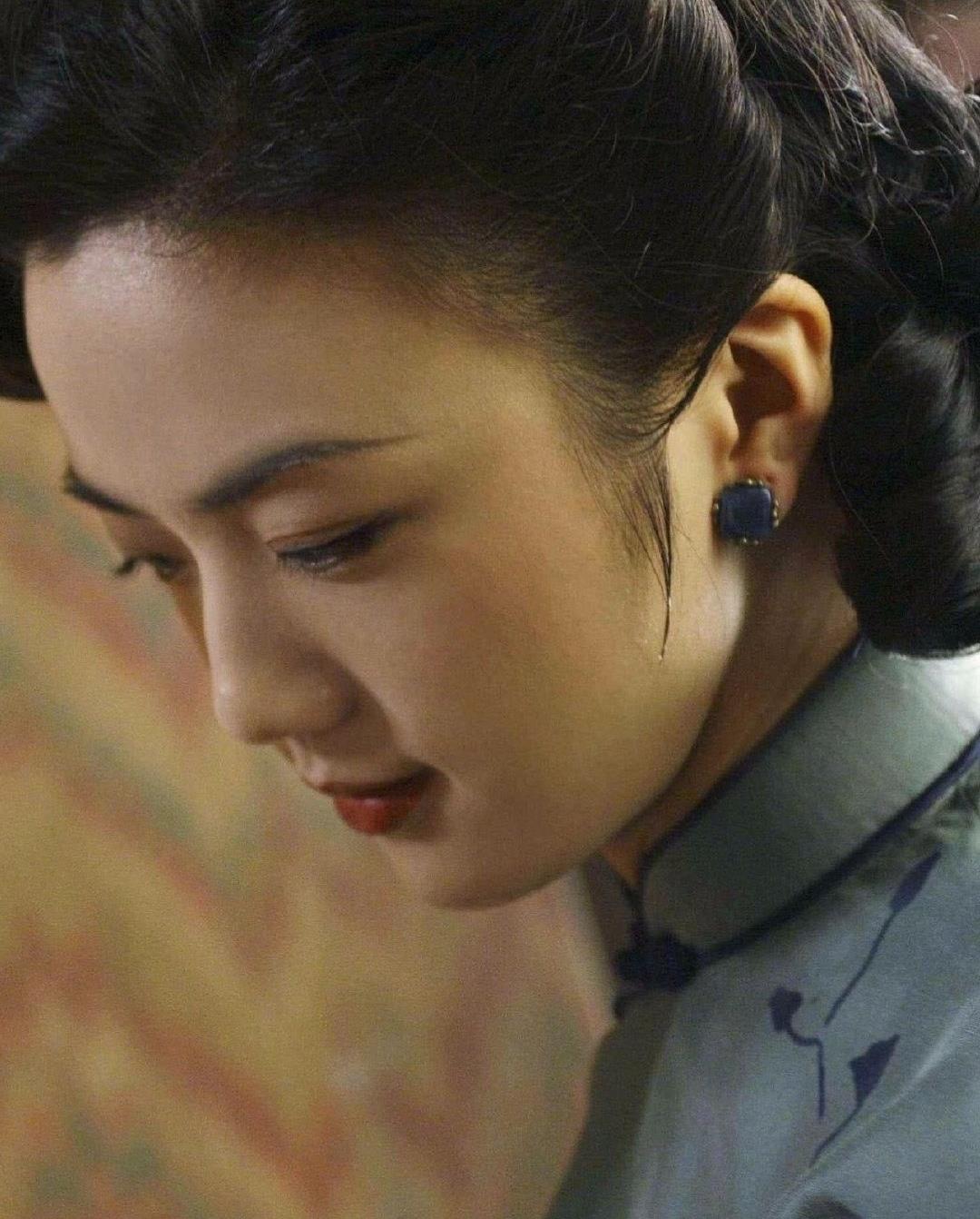 穿衣搭配|汤唯、倪妮，她俩就是我心里旗袍的代名词！