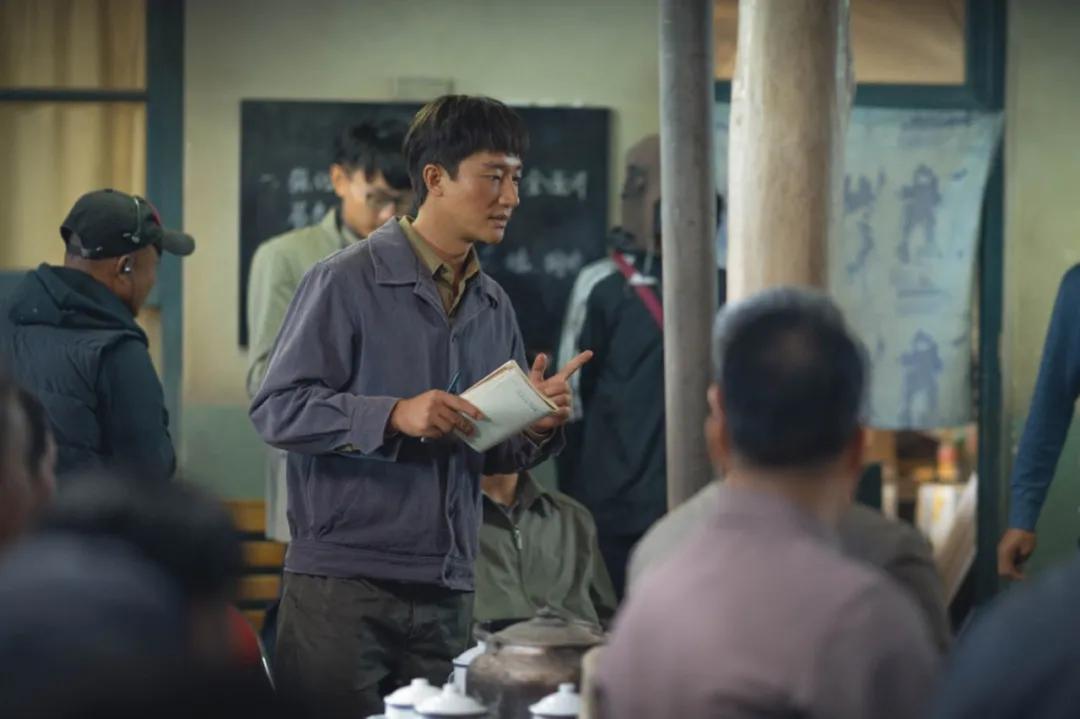 黄轩|36岁的黄轩突然悟了:我不再发朋友圈,开始接纳孤独