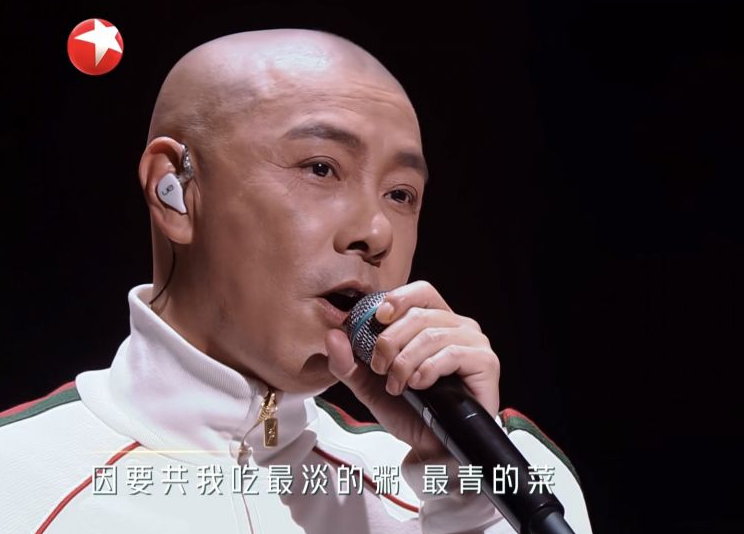 佟大为|张卫健夫妇吃路边摊被偶遇，张茜状态苍老憔悴，网友表示没认出来