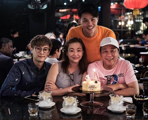 尼格买提|同名不同命，这10对男星拥有相同的名字，有人风光有人更帅却不红