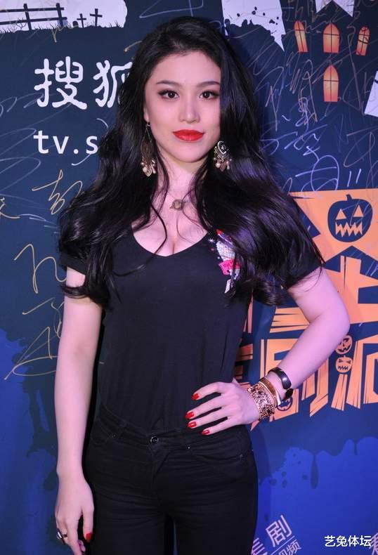 葛天|离婚大作战后，刘翔前妻葛天重回颜值巅峰，“筷子腿”实力吸睛