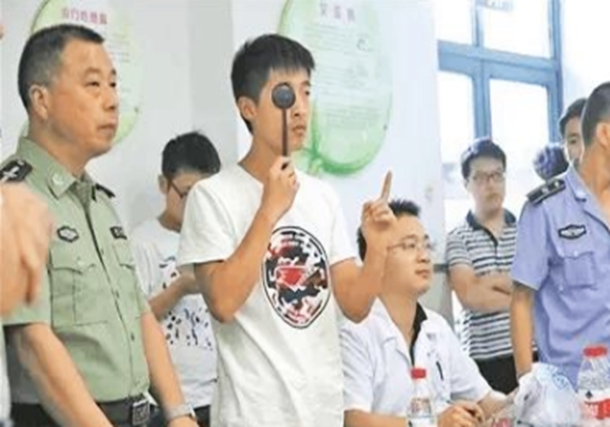 大学生|成绩一般也能有“铁饭碗”,3所军校供你选择,毕业后不愁找工作