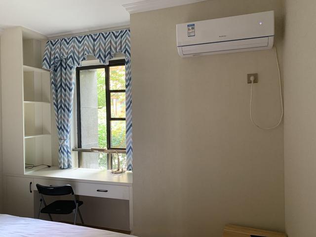 新房入住不到一周，晒到群里就被朋友吐槽电视墙丑，这是真的吗？