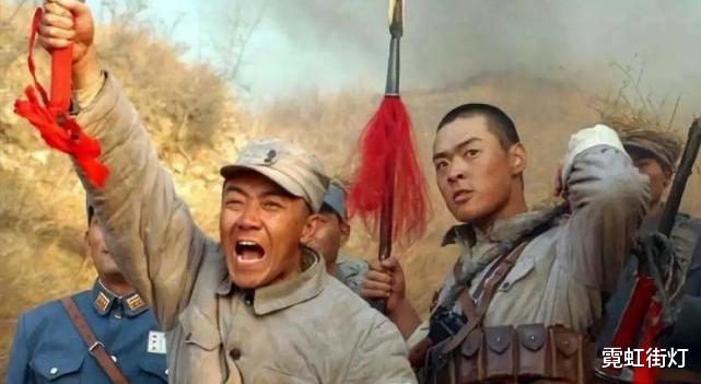 亮剑|《亮剑》奇遇：经费吃紧，导演为省钱找司机救场，不料捧出个红人