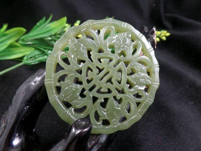 雕刻|蝙蝠在玉雕当中的造型不同，寓意也不同