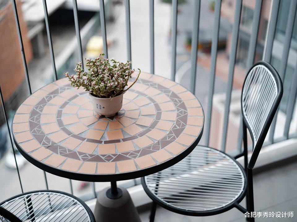 独居生活挺好的，偶尔接父母过来小住，60㎡算不上高级胜在温馨