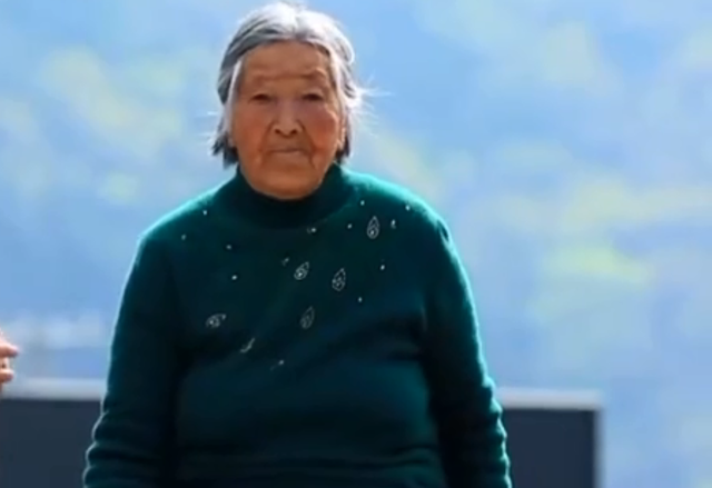 蓦然一牟 老伴去世多年，91岁四川大娘竟怀了孕，检查结果却惊吓到医生！