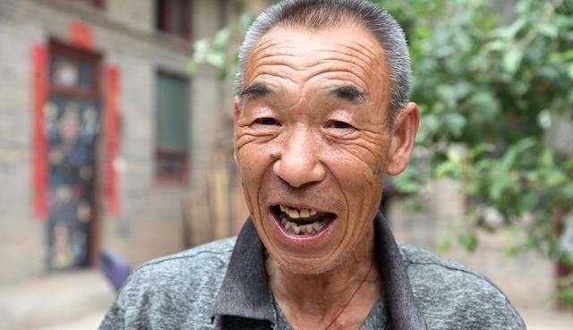 山楂|老年人年龄新标准公布,这个年纪过后,才允许称呼“老年人”