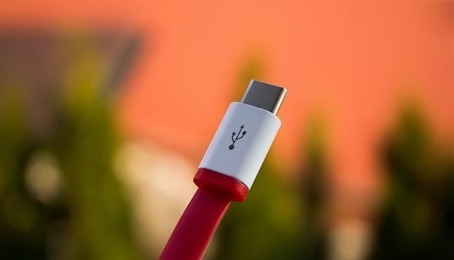 索尼|打脸欧盟！USB组织反对统一充电器接口，苹果请来援兵了？