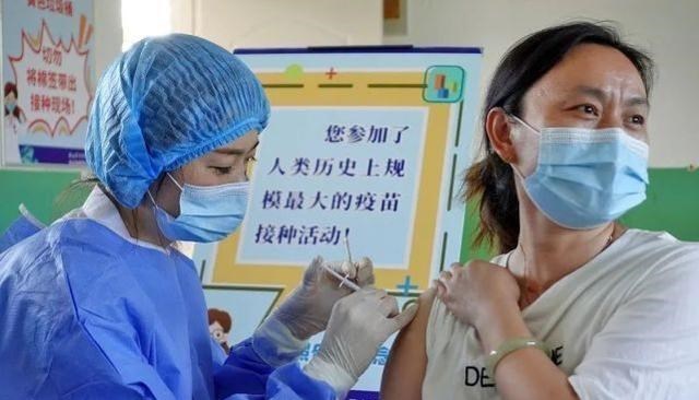 童书小窝|为什么会有人愿意相信“不打疫苗的人会被限制出行”这样的谣言