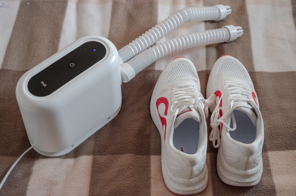 分分钟带来温暖与干爽，还能除螨除菌，FIVE烘鞋暖被干衣机体验