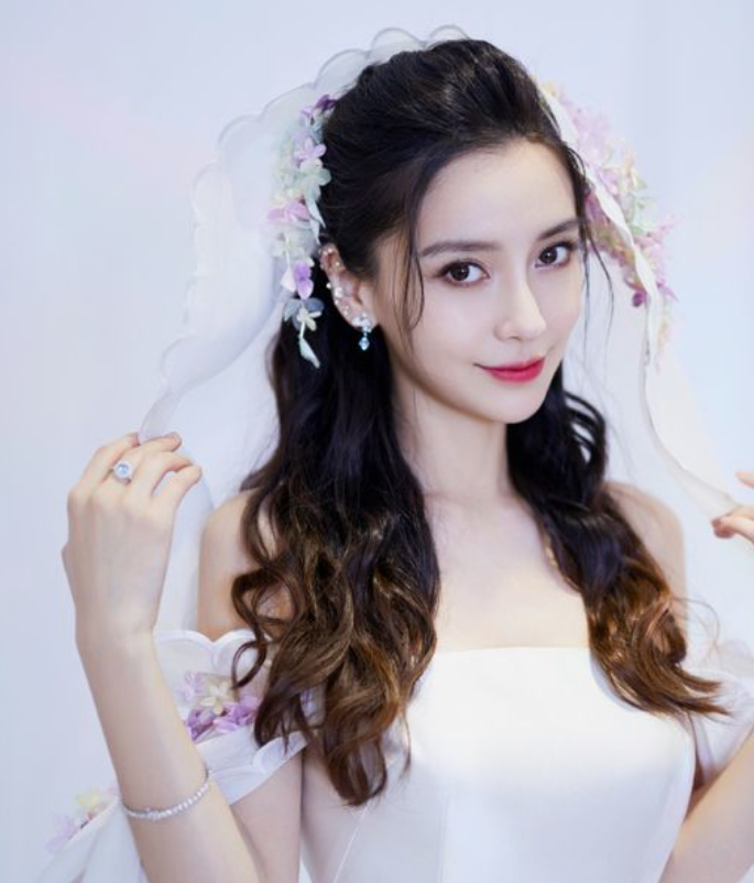 Angelababy|杨颖，Angelababy的360度美颜，太俏皮太可爱了