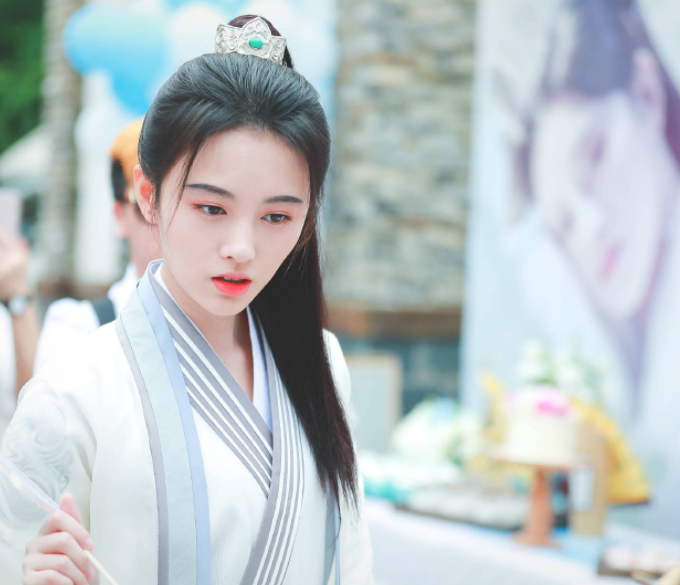 王子文|4位身高不到160厘米的女星，个个貌美如花，你最喜欢哪一位？