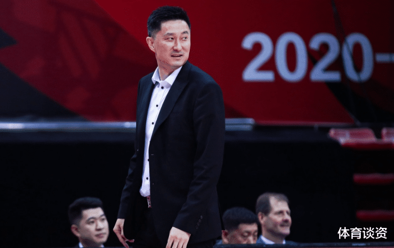 火箭队|52分+26分+22分！残暴广东归来，3人20+又连造惨案，杜锋给李楠上课