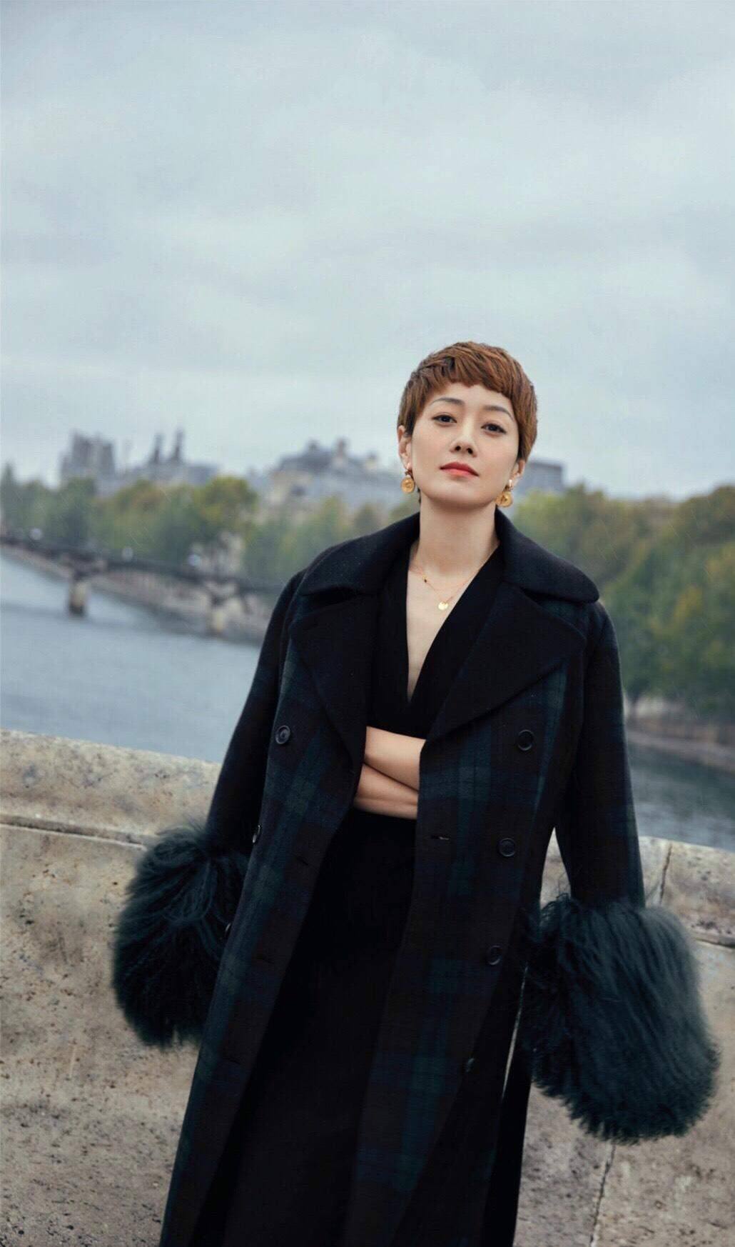 短发|马伊琍扎起头发却更显老，少了短发的优雅气质，戴时髦墨镜也没用