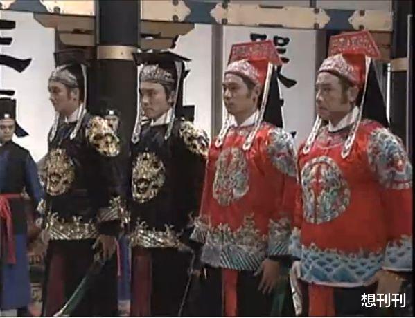 包青天|93版《包青天》主演今昔对比，有人暴富有人穷困，而他已经去世