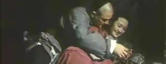 许晴|许晴：两个男人因她离婚，为何前任离世后她不再想要结婚？