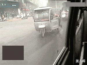 美人阁 这样发传单，有什么理由不接过来？哈哈