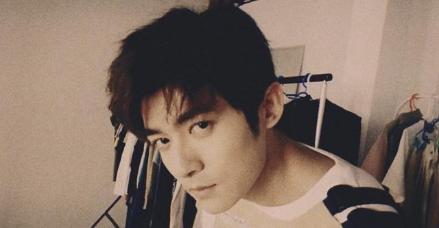 张含韵|张含韵佟梦实恋情疑曝光，牵着手回酒店，男方被指脾气不好口碑差