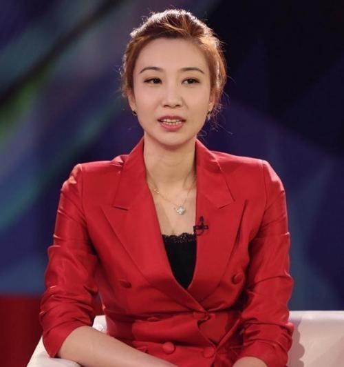 李颖|李颖点评中国女排：论及个人实力，除朱婷外其他人并不具备优势！