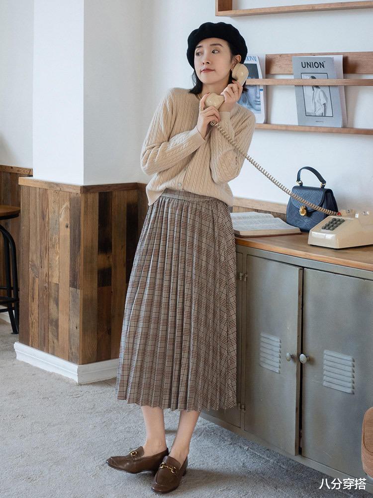 八分穿搭 降温后不要只会穿长裤了，这些“半身裙”温柔保暖，让你气质翻倍