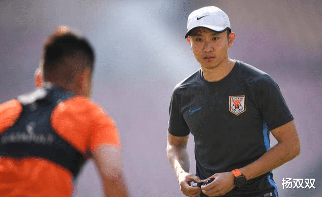 杨双双|为了留洋不惜与鲁能撕破脸，两度回归终成一代功勋