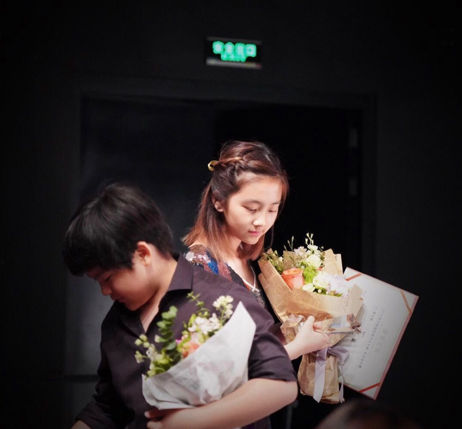 刘亦菲|那个被黄磊成熟养的黄多多，现在看到她的近照，差点认不出