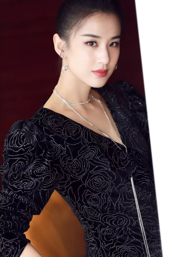 黄圣依|36岁的黄圣依，却依旧少女感十足