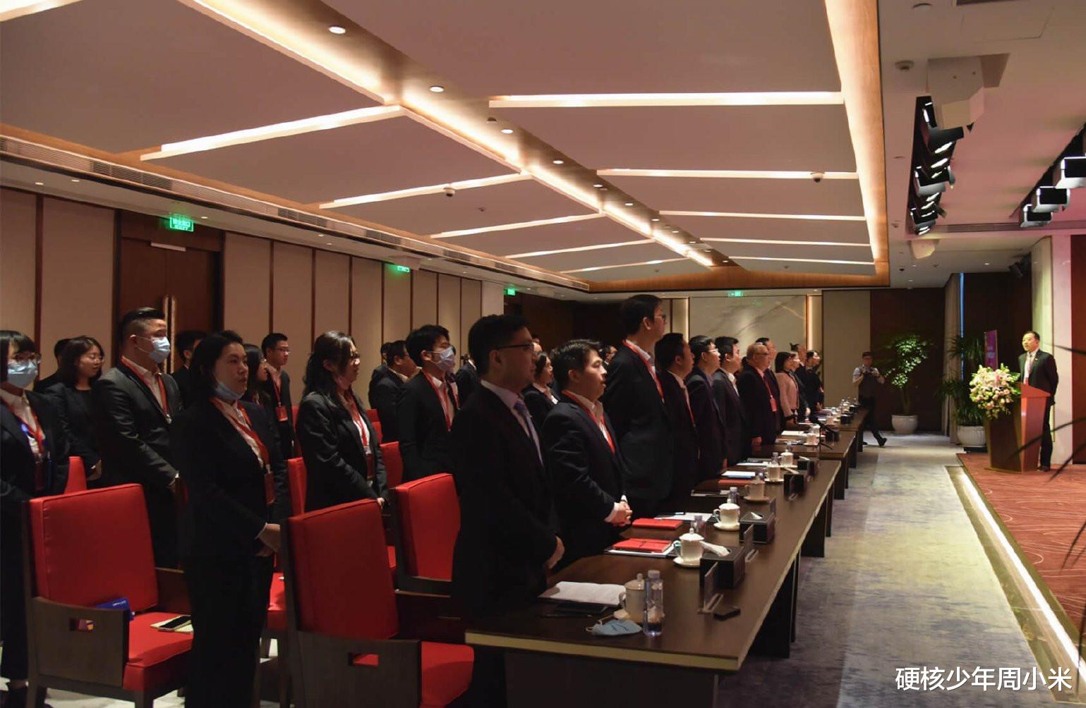 硬核少年周小米 杭州“催眠大师”，现场展示催眠能力，有人果然“一秒入睡”