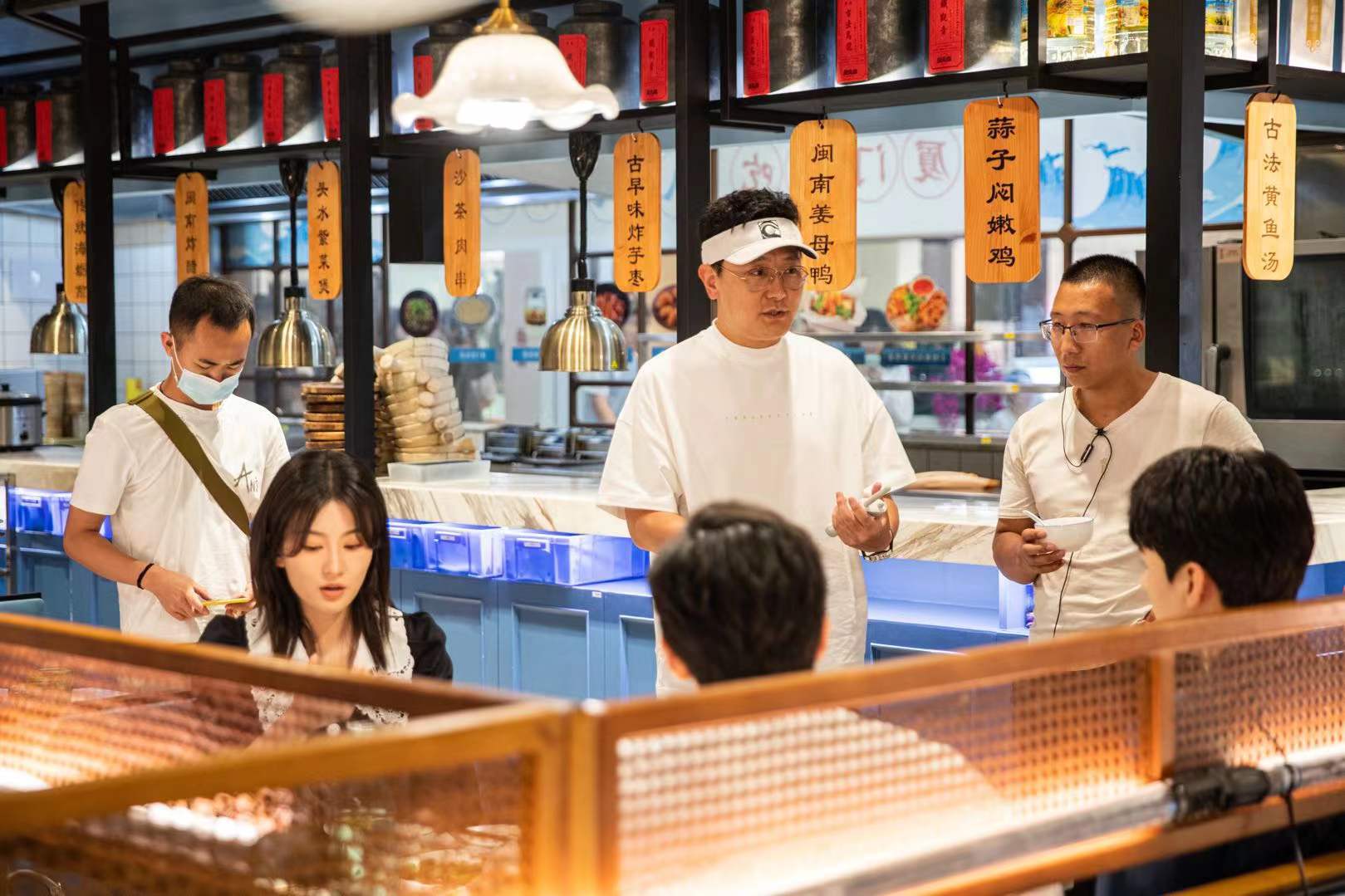 齐俊盛|《沉睡花园》掀甜恐剧新高潮 导演臧溪川齐俊盛实力获赞