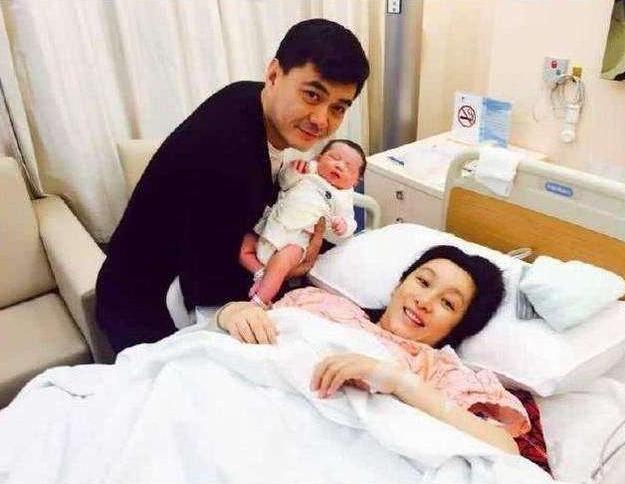 秦海璐|43岁的秦海璐：每月给丧子丧夫的婆婆生活费，以后我就是您亲女儿