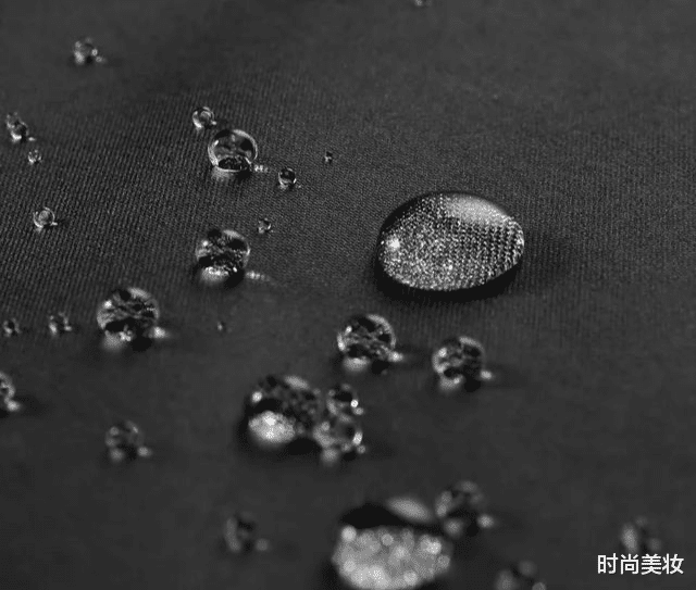 薇娅|薇娅\懒人伞\一夜爆红！专治“懒得带伞”“忘记带伞”！