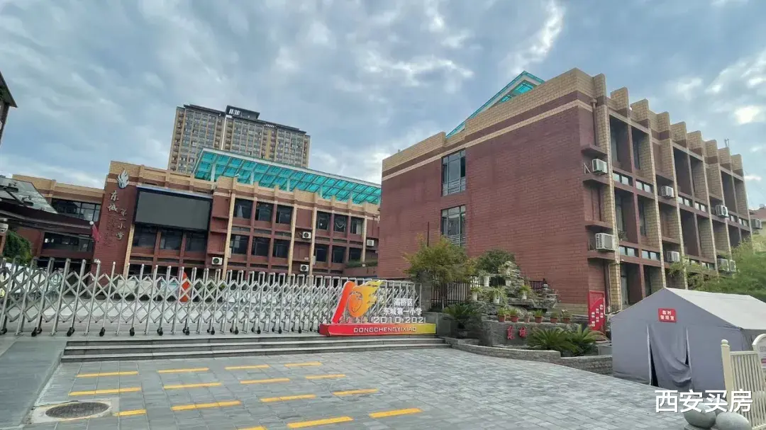|均价1.1万/㎡起：纺织城2盘为何如此便宜？