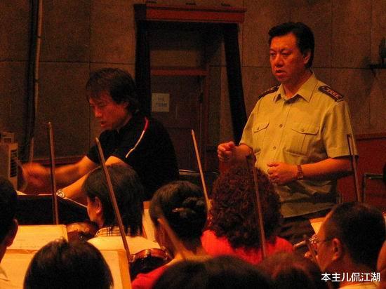 京剧|“当兵的人”刘斌：和初恋妻子相爱一生，退休后生活怎样？