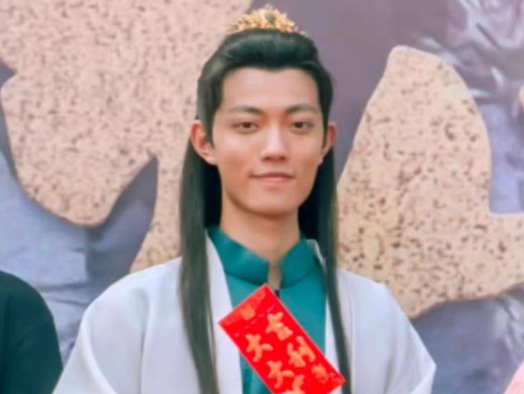 花匠小美 网红版“肖战”转型当演员，脸蛋却扛不住镜头的考验