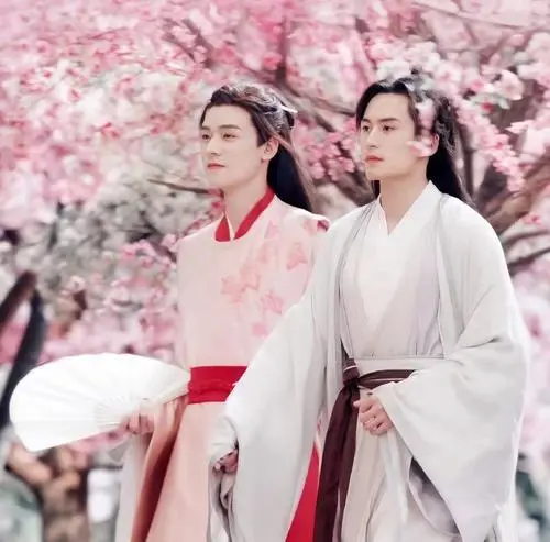 王一博|“四大顶流”再次洗牌，龚俊将王一博挤下“神坛”，榜首无人撼动