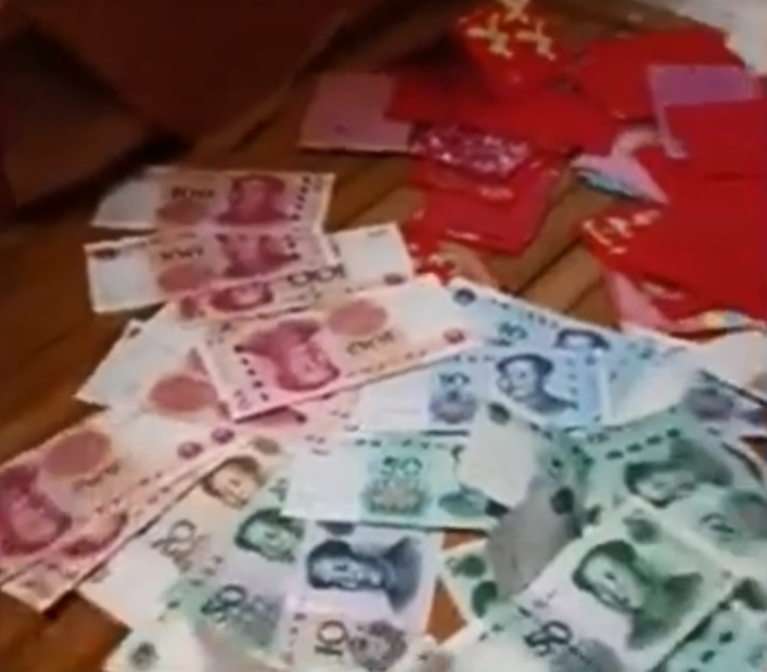 宇宙谈 女生跟广东男友回家过年，红包收到手软，网友：羡慕了！