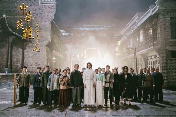 中华英雄|《中华英雄》遭遇再次翻拍，胡兵演华英雄，网友：造型帅过郑伊健