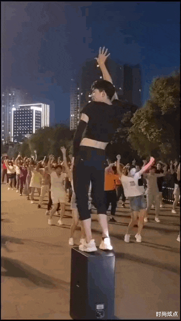 时尚炫点|宅基地只有五十个平方,可以把房子盖成这样吗