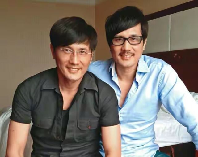 李庚希|白发人送黑发人！包小柏为22岁爱女办告别仪式，憔悴露面惹人疼