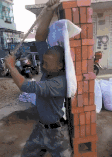 洞见时空 劳动者不“爽”，但值得致敬