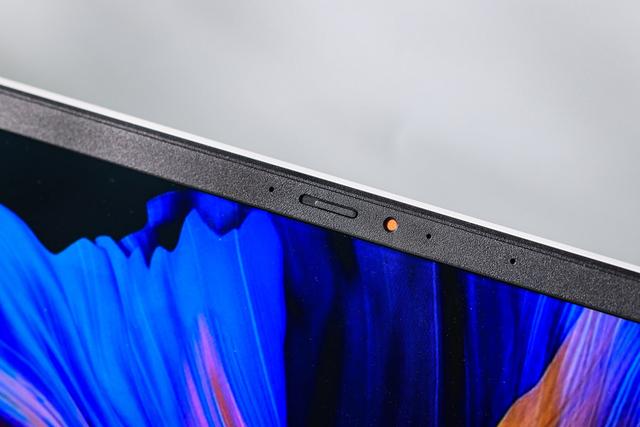 筆記本|華碩靈耀Pro14評測：14英寸性能小鋼炮，流星白超贊