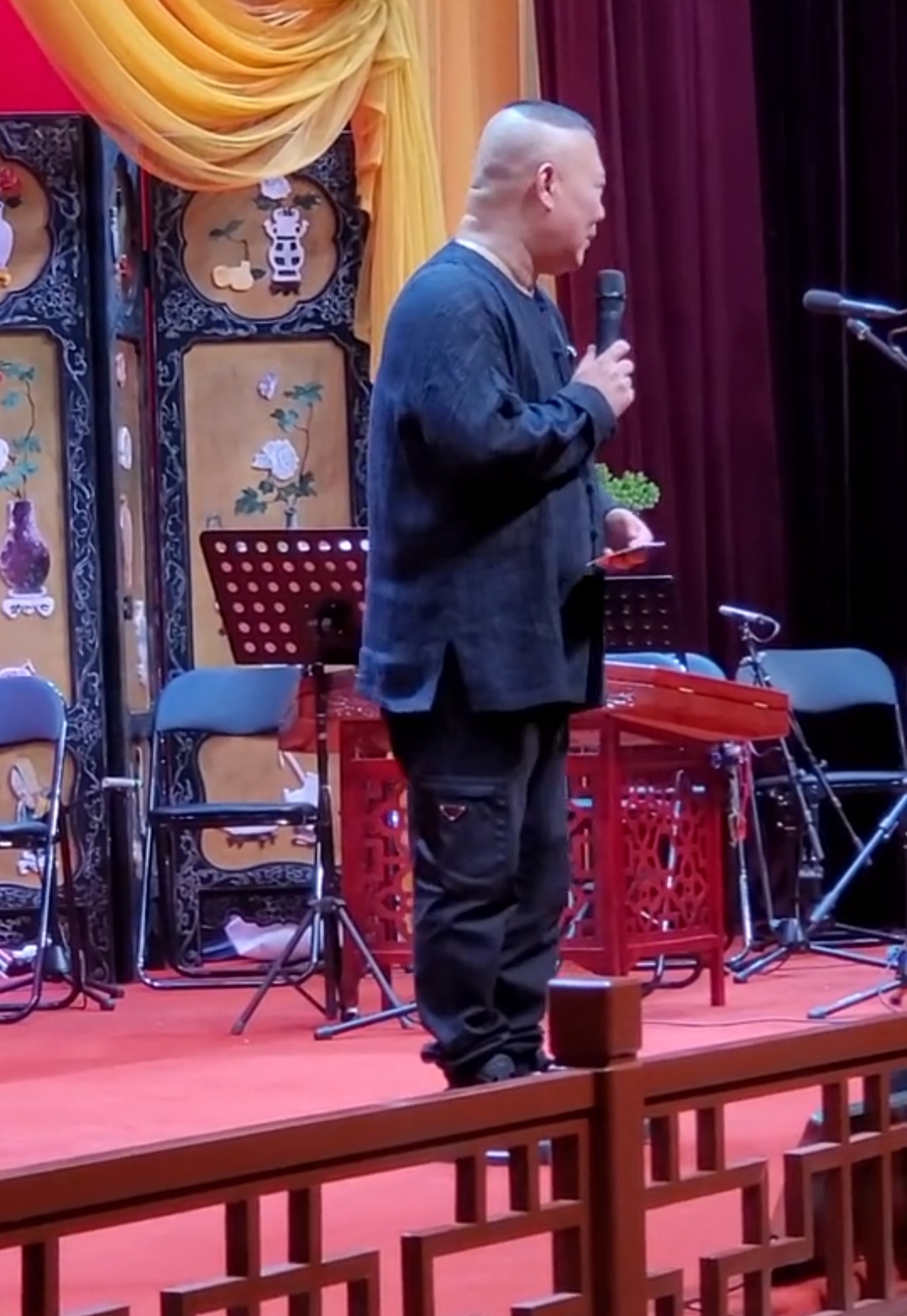 佟丽娅|德云社鼓曲社开业，张云雷陶阳开场，众鼓曲名家集体合影传承文化