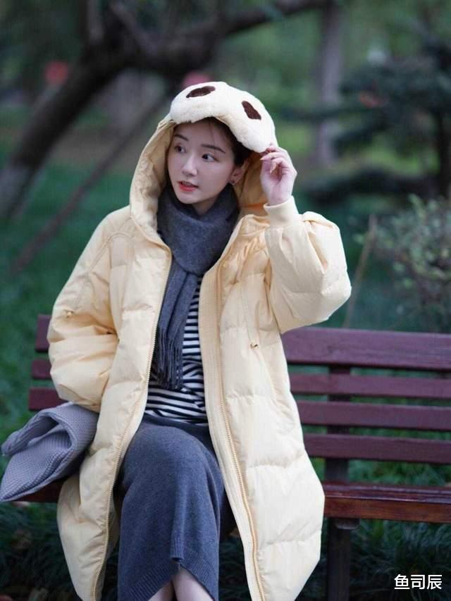 鱼司辰 又降温了，寒潮来临羽绒服这样穿，太适合小个子了，每套都是精髓