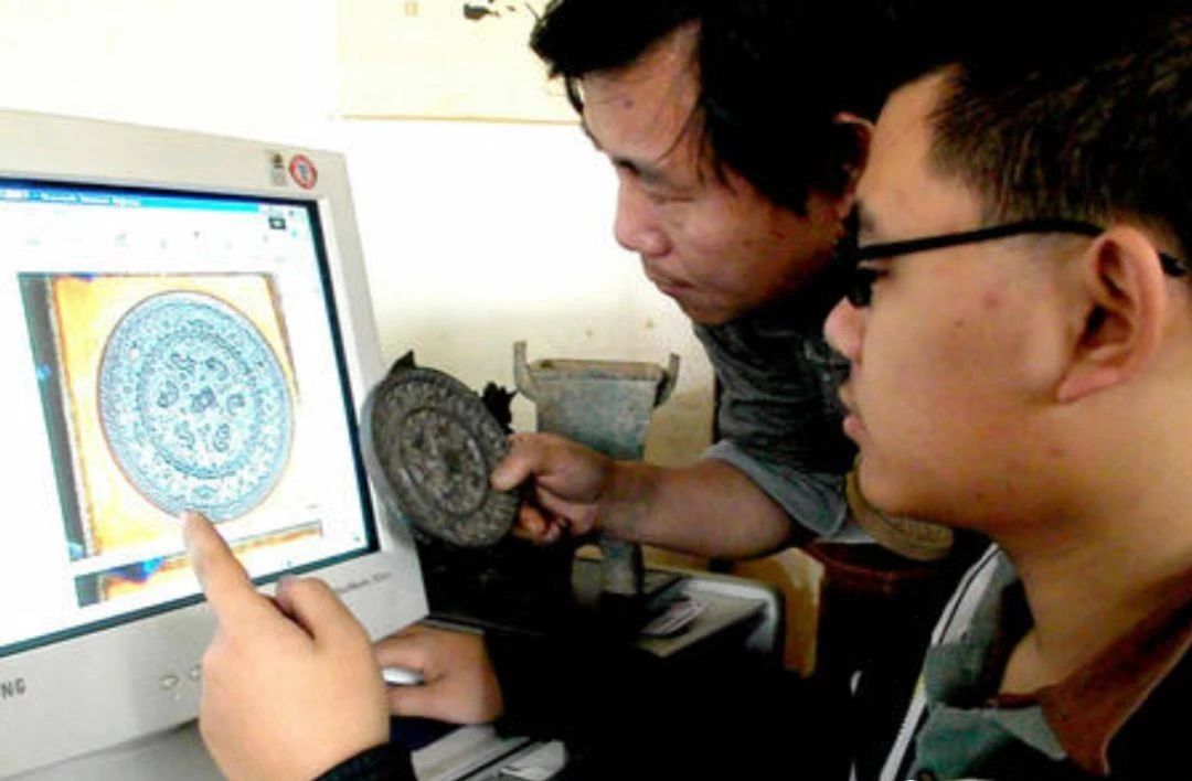 古董 8岁“鉴宝神童”，曾靠捡漏获利上亿，专家最终揭开其真实面目