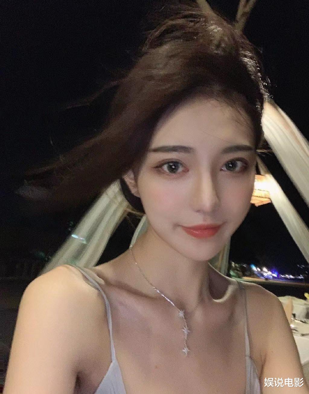 富二代|女海王道歉，霸总直播回应，一百多万钱不要了，希望事件降温